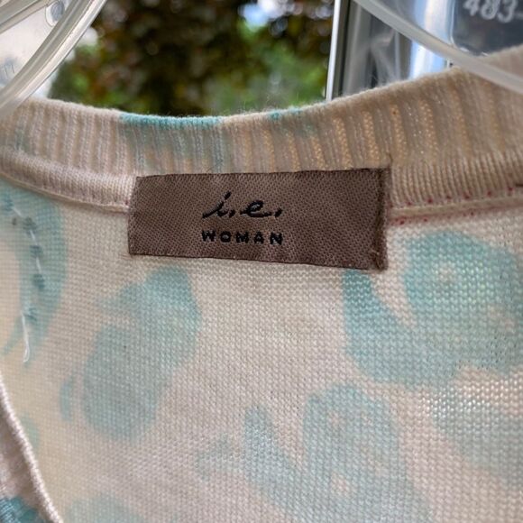 I. E. Woman Sz 1X Cream Button Up Sweater Whimsical Floral Postcard Design (C74) - Picture 12 of 15